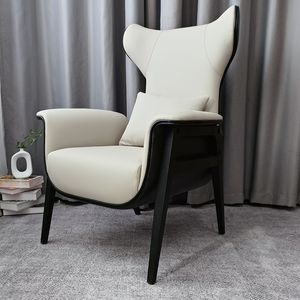 Fauteuil de relaxation moderne et minimaliste à dossier haut, avec cadre en bois massif et revêtement en cuir, inclinable et réglable, pour la maison, le bureau ou la chambre. - Product Image 2