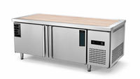Table de travail de cuisine commerciale à deux portes en acier inoxydable avec plateau en bois, réfrigérateur 500L 380L 270L