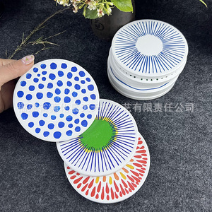 Posavasos Redondos de Cerámica Roja Fujian Huatian, Estilo Nórdico, Diseño Floral, Impresión Serigráfica, Aislantes del Calor - Product Image 4