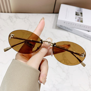 Fashion New Men and Women the Same Outdoor Travel Beach Sunblock Advanced Color Rimless Sunglasses - Product Image 6