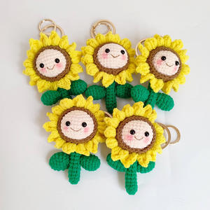 Tournesol tricoté à la main en PVC porte-clés mignon en caoutchouc Mobile sac pendentif et porte-clés tournesol poupée pendentif - Product Image 1