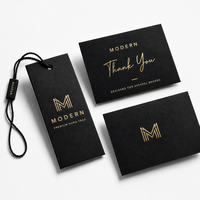 Étiquettes suspendues personnalisées de luxe en feuille d'or avec cordon en coton, faible MOQ, étiquettes de prix pour vêtements, textiles de maison, chaussures, sacs