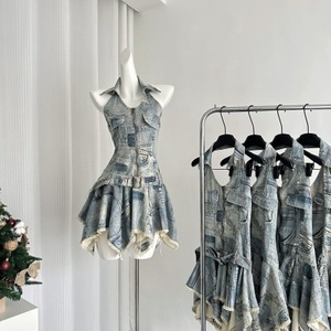 Vintage en détresse Denim licou robe femmes taille-cintrage courte robe d'été rétro bleu Jean Mini jupe <span class=keywords><strong>Grunge</strong></span> Style - Product Image 3