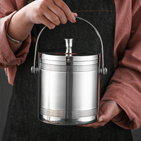 Seau à glace isotherme à double paroi 1L 1.4L 2L en acier inoxydable finition argent satiné avec plateau de drainage et poignée arquée – Vente en gros