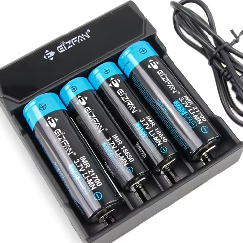 4-Slots Fast Charger USB Battery Charger NC4, 9W Output for 18650 21700 26650 Li-ion Batteries | Plug-In Portable Design