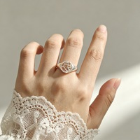 Bague ouverte ajourée en forme d'oiseau, réglable, au design simple et polyvalent, pour femme, idéale pour les fêtes et le quotidien, bijou cadeau