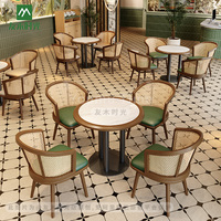 Ensemble de table et de chaises en rotin tressé de style sud-est asiatique, mobilier commercial pour café et restaurant