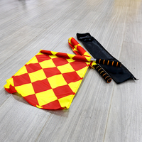 Drapeau de sport à main avec mât pour les matchs, les événements et les zones de supporters en stade