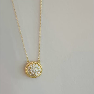 Collier pendentif cercle doré avec pierres de type diamant, chaîne délicate pour femme - Product Image 6