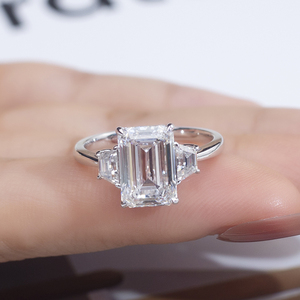 Bague de fiançailles et de mariage pour femme Messi Gems MSR-1306 en or blanc 14 carats avec diamant de laboratoire taille émeraude 3 carats D VS1 - Product Image 1