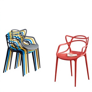 Chaise de salle à manger en plastique avec dossier, design <span class=keywords><strong>oreilles</strong></span> de chat, polyvalente pour intérieur et extérieur, pour salon résidentiel et usage extérieur - Product Image 3