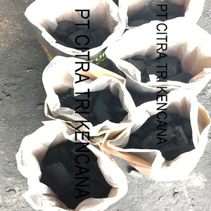 PRICE PER TON CHARCOAL IN Rahat ISRAEL 2020 SUPERMARKET 4 KG 5 KG FRUIT CHARCOAL, NEW TYPE OF CHARCOAL, MADE IN INDONESIA - Product Image 4