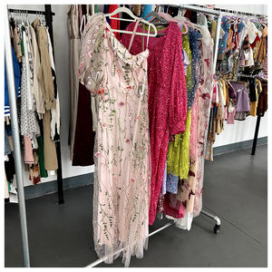 Pacas Mixtas de Ropa de Saldo de Alta Calidad al por Mayor Ropa Usada para Mujer Vestido de Noche Corto Envío Aleatorio Vestido de Noche Sexy - Product Image 2