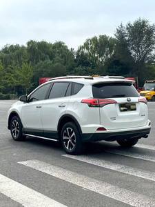 Toyota RAV4 FWD 4D Sport Utility d'<span class=keywords><strong>occasion</strong></span> 2018 avec sièges en cuir et toit ouvrant panoramique, conduite à gauche, livraison rapide, véhicule disponible - Product Image 6