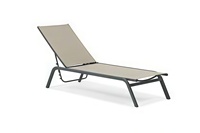 Ensemble de chaise longue et table basse d'extérieur en tissu Teslin, moderne et durable, pour cour, villa, parc, plage