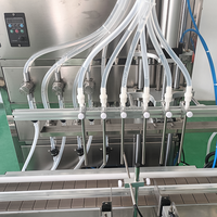 Nouvelle arrivée : Ligne de production de machines de remplissage et de bouchage automatiques de bouteilles d'eau à six têtes personnalisées