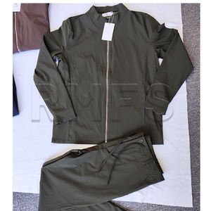 लक्जरी ब्रांड ट्रैक सूट पुरुष ट्रैकसूट पुरुषों के लिए कस्टम लोगो 90% नायलॉन 10% स्पैन्डेक्स स्लिम फिट ट्रैकसूट - Product Image 4