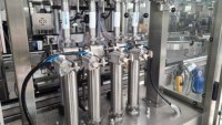 Ligne de remplissage péristaltique ESKO 6 canaux pour machine d'emballage de bouteilles de nettoyant automobile, sirop, liquide oral et nutriments avec écran PLC