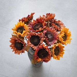 CallaFloral Girasoles Artificiales Rojos, Amarillos y Naranjas de Plástico Realistas para Decoración de Bodas, Ramos y Decoración del Hogar - Product Image 1