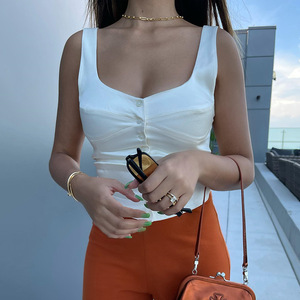 เสื้อสายเดี่ยวคอเหลี่ยมสำหรับผู้หญิง สีขาว ติดกระดุมด้านหน้า เสื้อกั๊กแขนกุด สีพื้น โพลีเอสเตอร์ ยืดหยุ่นเล็กน้อย เหมาะสำหรับใส่ซ้อนทับ - Product Image 1