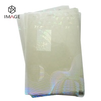 Pochettes holographiques pour cartes d'identité de grandes tailles avec différentes images
