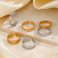Bijoux tendance pour 2024 accessoires de déclaration femmes bijoux en acier inoxydable tressé et perlé plaqué or bague empilable