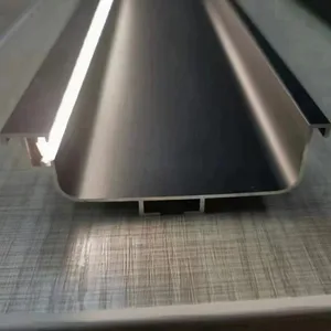 중국 공장 새로운 압출 알루미늄 골라 C 모양 LED 골라 프로파일
