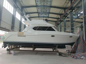 Yate de Lujo de Fibra de Vidrio de 11.98m, <span class=keywords><strong>Barco</strong></span> de Pesca, <span class=keywords><strong>Barco</strong></span> Turístico, 2 Motores Diésel de 270HP, 6 Pasajeros, de Fábrica - Product Image 5