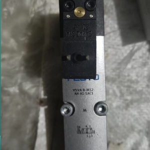   Válvula Solenoide VUVY-F-L-M52-AH-G18-1C1 24 V CC Montaje en Panel M52 Aplicación Neumática - Product Image 1