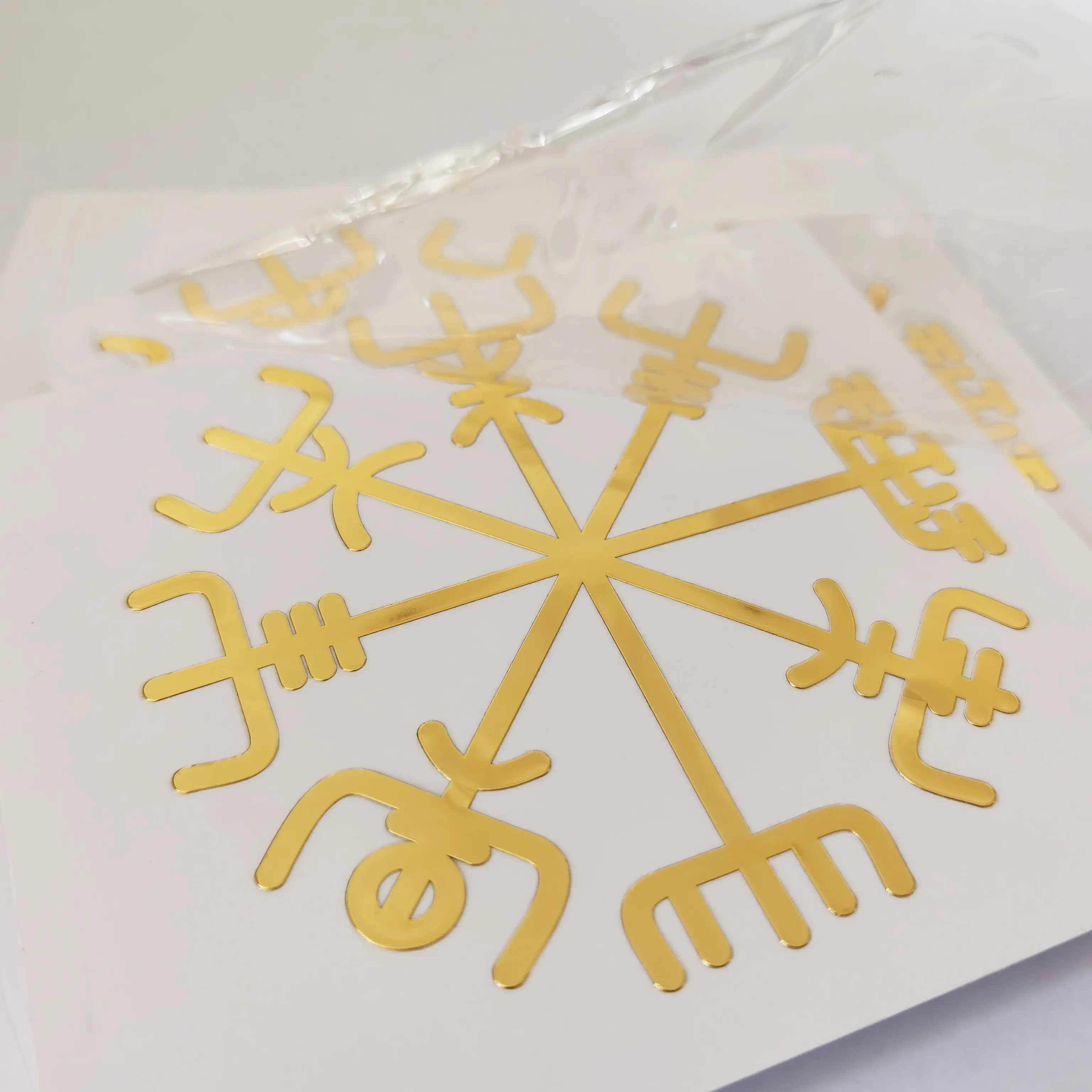 Custom Metal Embossed Pure Adhesive Waterproof Gold Nickel Sticker For Packaging