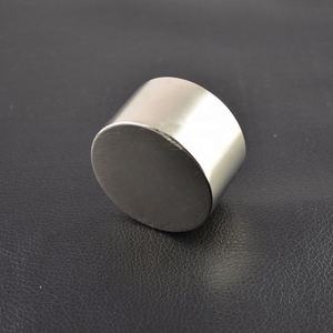 Os multi polos laterais radiais axiais diametrais magnetizaram ímãs do disco do cilindro do laço do anel do neodímio do ímã - Product Image 5