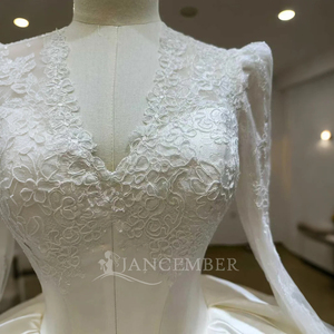 Vestido de Novia de Satén de Lujo, Estilo Princesa, con Mangas Largas, Escote en V, Modelo Lsjj11 - Product Image 6