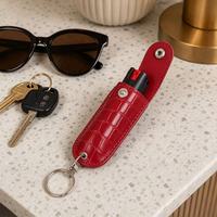 Porte-clés en PU texture crocodile pour spray de défense personnelle, étui portable pour spray de sécurité en forme de rouge à lèvres, housse de protection pour spray au poivre pour la sécurité en extérieur
