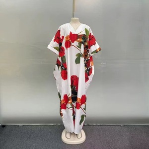 Robe décontractée élégante et tendance pour femme 2026, nouvelle collection, imprimé rose jaune africain, col en V, manches chauve-souris amples - Product Image 2