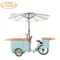 Chariots à bière glacée, chariots à bière, voitures de vente de bière