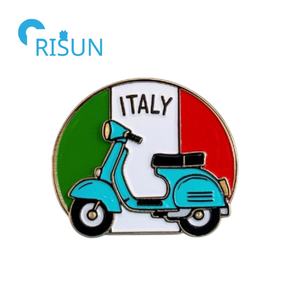 Fabricante de fábrica personalizado italiano <span class=keywords><strong>Sicilia</strong></span> solapa pines broche Italia amor corazón <span class=keywords><strong>bandera</strong></span> italiano mapa Pin insignia - Product Image 4