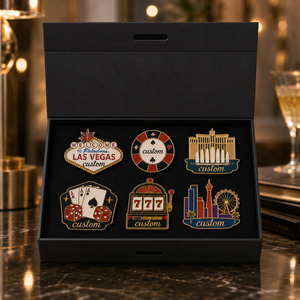 Lot de pin's émaillés personnalisés Las Vegas, avec boîte cadeau, comprenant des jetons de casino, des pin's de revers Fontaine <span class=keywords><strong>Bellagio</strong></span>, des badges de poker, souvenirs touristiques, idéal pour cadeau - Product Image 1