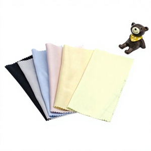 Chiffons de nettoyage pour lunettes en microfibre noirs et gris, jetables, traités par le fabricant, pour hôtels, vente en gros, impression de logo - Product Image 1