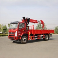 Grue hydraulique montée sur camion de 6 à 10 tonnes, à flèche télescopique, pour travaux de levage de charges sur chantier