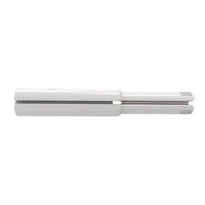 2024 Tiktok nouveau Design <span class=keywords><strong>sans</strong></span> <span class=keywords><strong>fil</strong></span> Mini voyage USB Rechargeable fer <span class=keywords><strong>plat</strong></span> 2 en 1 lisseur et bigoudi - Product Image 3