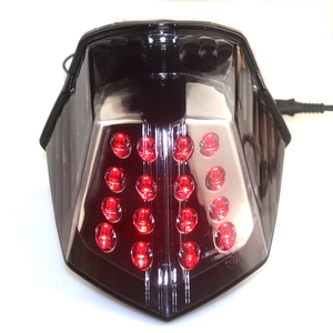 Feu arrière LED intégré en plastique pour <span class=keywords><strong>moto</strong></span> <span class=keywords><strong>YAMAHA</strong></span> XJ6 <span class=keywords><strong>FZ6</strong></span> Diversion <span class=keywords><strong>600</strong></span> 2009-2014 avec clignotants - Product Image 6