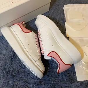 รองเท้าแบรนด์ดีไซเนอร์สุดหรู หนังแท้ ระบายอากาศได้ดี แบบผูกเชือก ลายพราง สำหรับฤดูหนาว พื้นหนา รองเท้าทรงสูง รองเท้าเทนนิส - Product Image 1