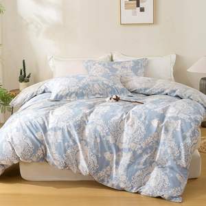 Set Copripiumino 3 Pezzi in Cotone 100% Azzurro con <span class=keywords><strong>Motivi</strong></span> Floreali Bianchi in Pizzo per Camera da Letto, Traspirante, Confortevole ed Elegante - Product Image 6