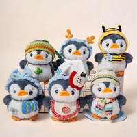 Porte-clés pingouin en peluche, pingouin déguisé avec capuche d'abeille et sac à dos, joli breloque de sac animal, mini pingouin en peluche doux, OEM