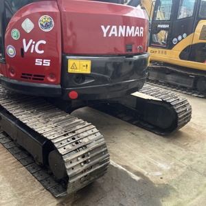 Excavatrice compacte Yanmar Vio55 de 5,5 tonnes, modèle 2022, avec godet de terrassement, couleur rouge, moteur certifié - Product Image 6