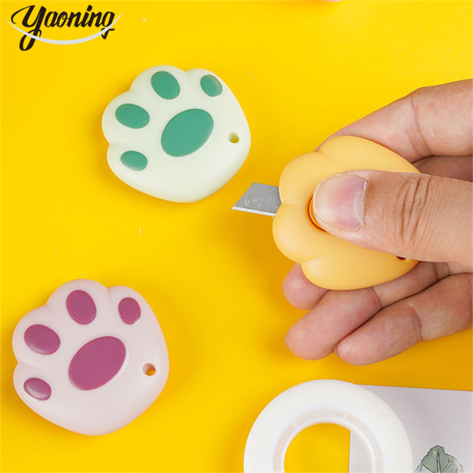 Акция по низкой цене, стильные канцелярские принадлежности для офиса и школы, Многофункциональный маленький карманный симпатичный нож в виде кошачьей лапы