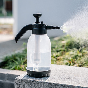 Botella de Spray con Presión de Aire de 2 Litros con Boquilla Ajustable para Riego y Desinfección del Jardín - Product Image 1