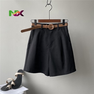 Pantaloncini a Gamba Larga da <span class=keywords><strong>Donna</strong></span>, Shorts <span class=keywords><strong>Casual</strong></span> <span class=keywords><strong>Chic</strong></span> a Vita Alta, Nuova Collezione Primavera-Estate 2025, Shorts Eleganti in Tinta Unita - Product Image 1