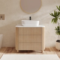 Meuble-lavabo autoportant en bois massif rainuré laqué sur mesure avec vasque en céramique, tiroirs à fermeture douce et miroir intelligent LED personnalisé