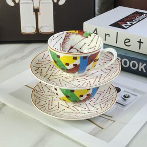 Vente directe du fabricant de tasses et soucoupes en porcelaine fine de style européen de luxe - Product Image 3